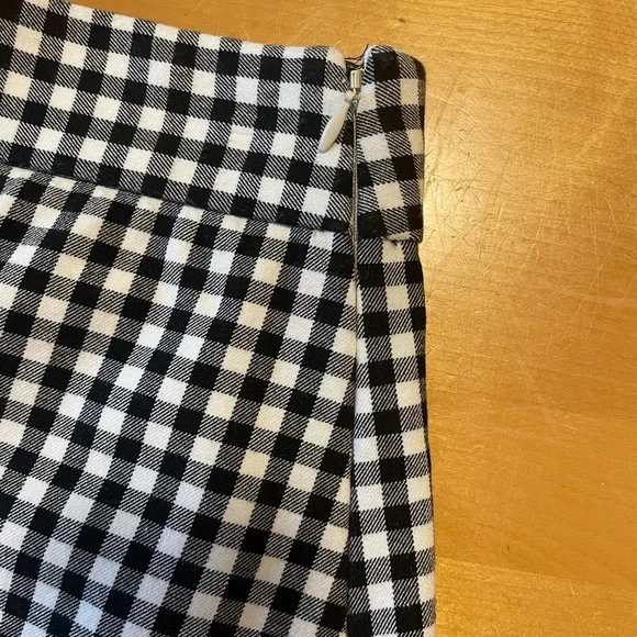 GAP Retro Checkered Shorts - Size 4 - Picture 2 of 8